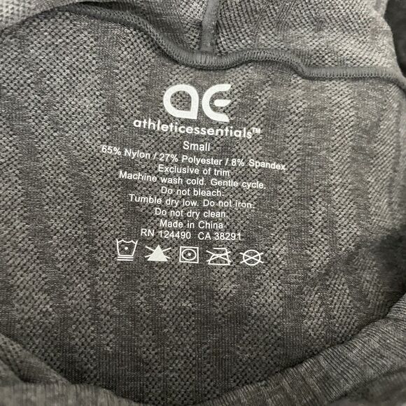 Athletic Essentials Women Top Pullover Animal print Gray Stretchy Size/ S - Picture 7 of 9